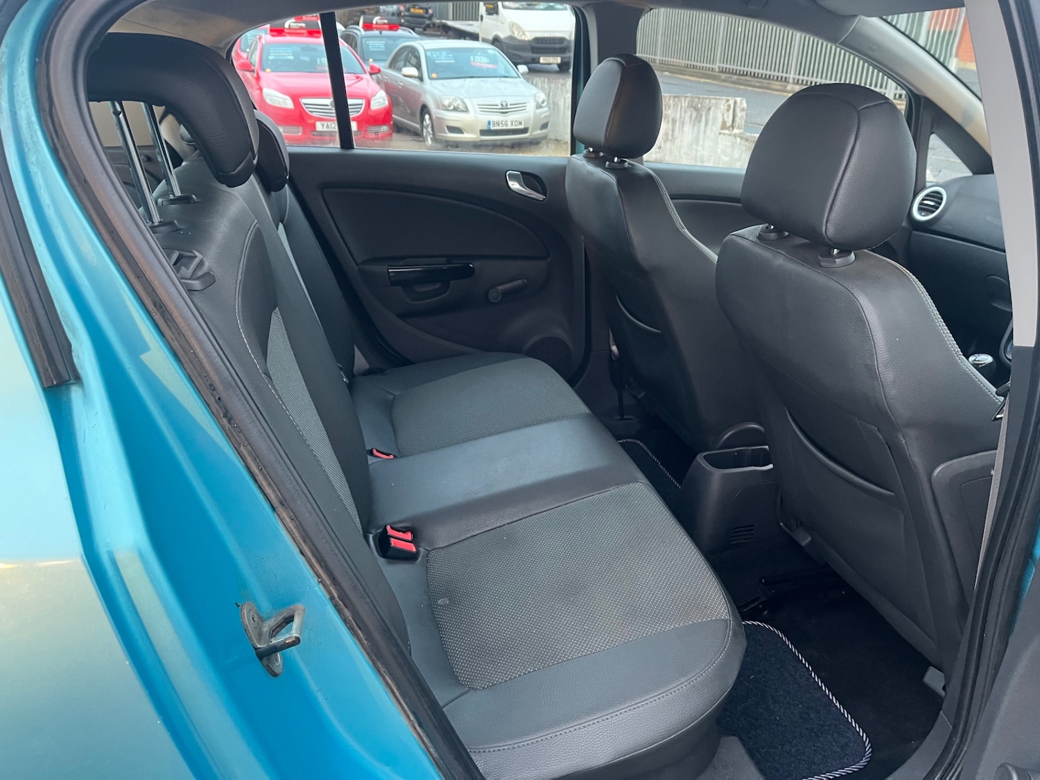 Used Vauxhall Corsa 2010 for sale - 77199297: Photo 8