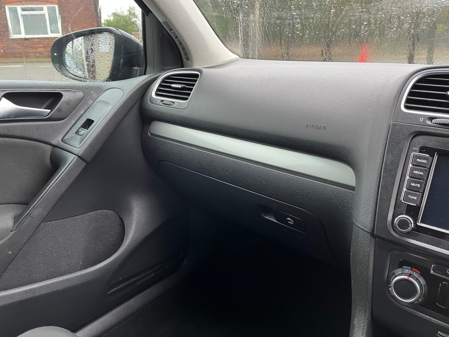 Used Volkswagen Golf 2010 for sale - 76618208: Photo 13