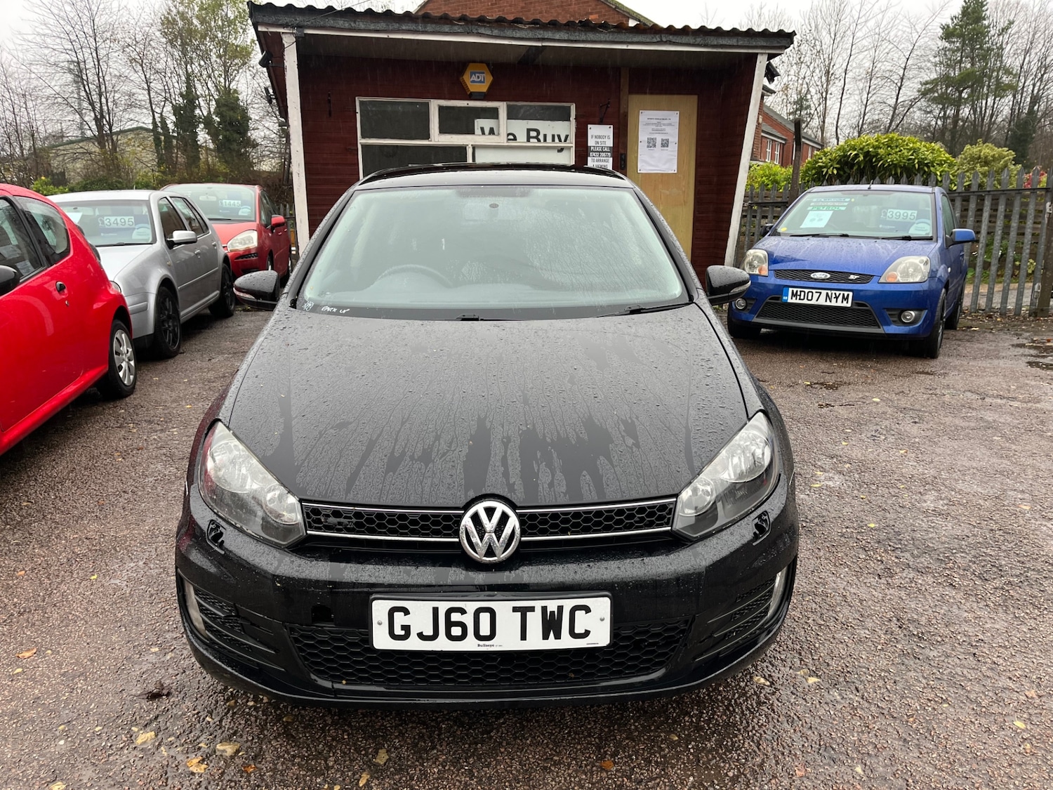Used Volkswagen Golf 2010 for sale - 76618208: Photo 2