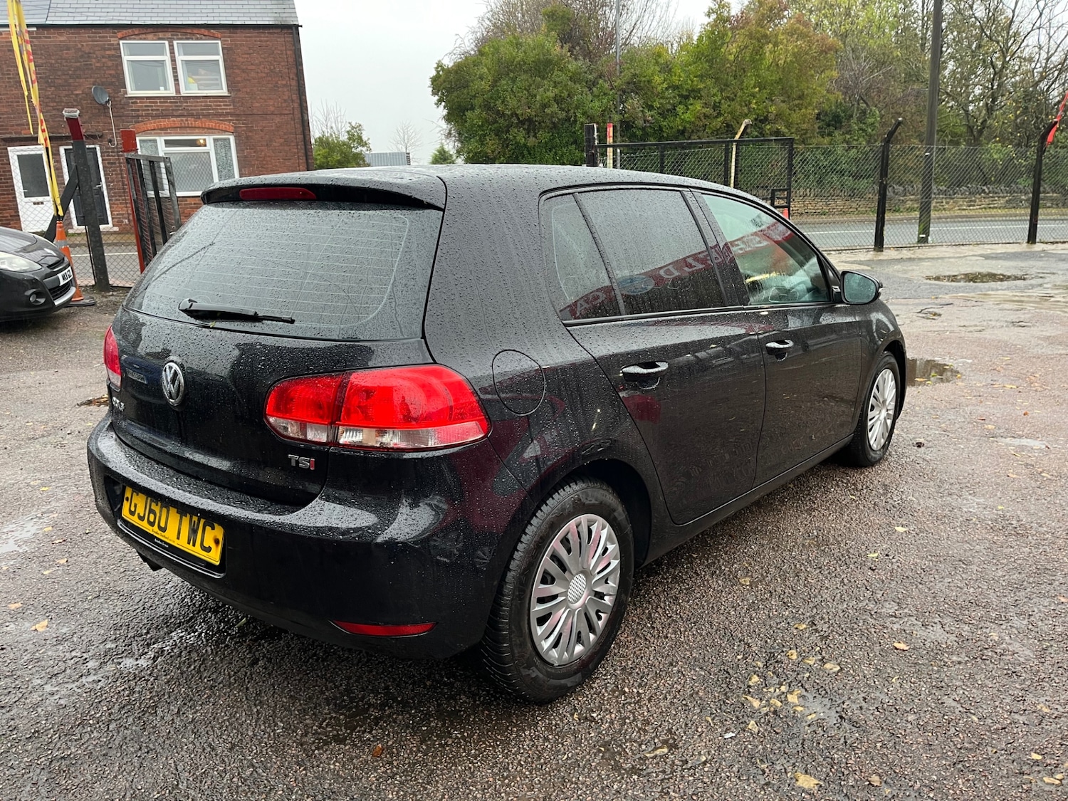 Used Volkswagen Golf 2010 for sale - 76618208: Photo 6