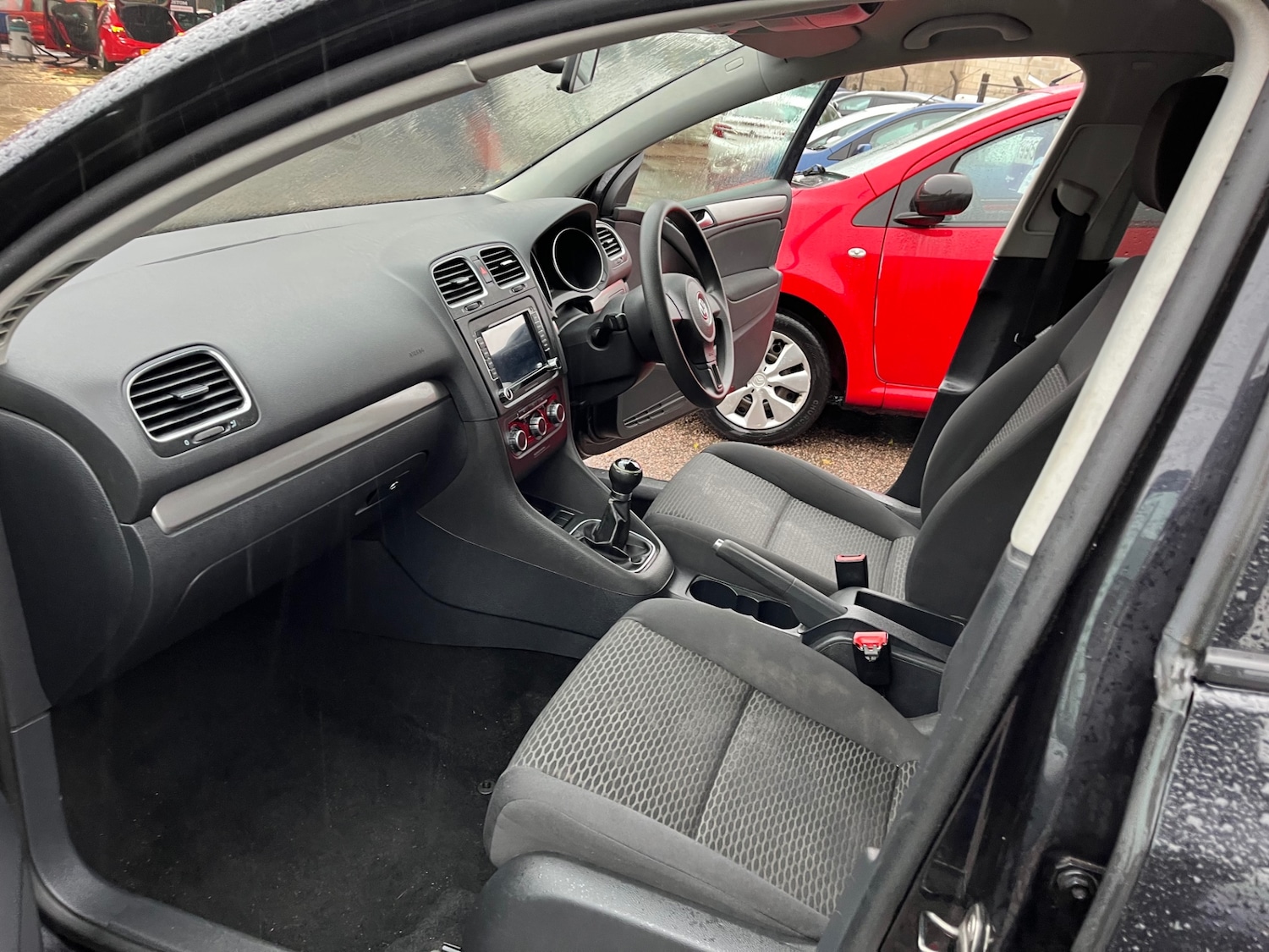 Used Volkswagen Golf 2010 for sale - 76618208: Photo 9