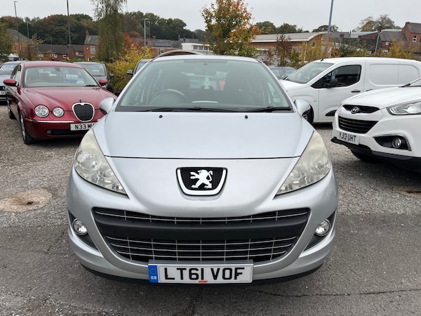Used Peugeot 207 2011 for sale - 76268676: Photo 2