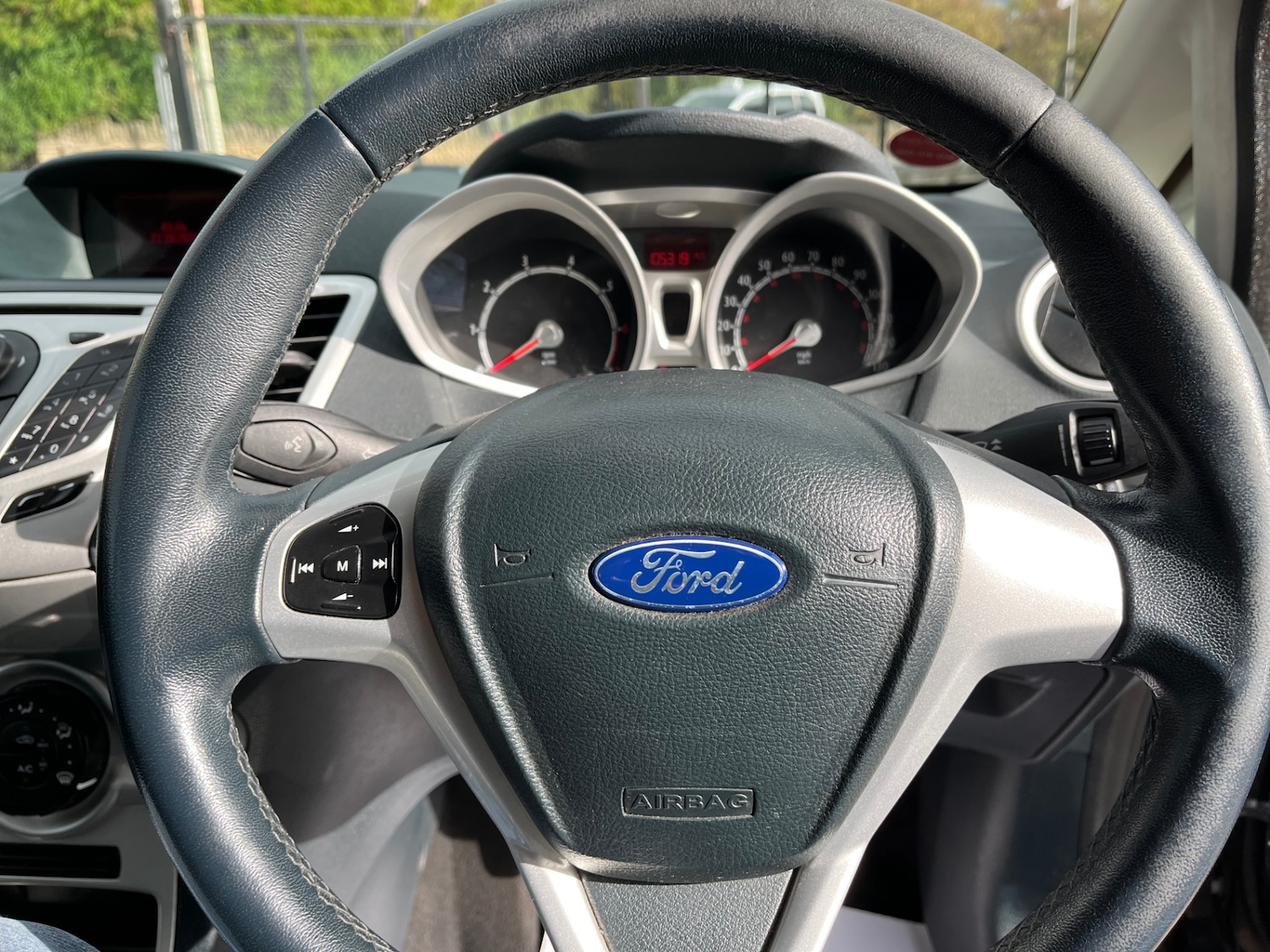 Used Ford Fiesta 2012 for sale - 76347099: Photo 19