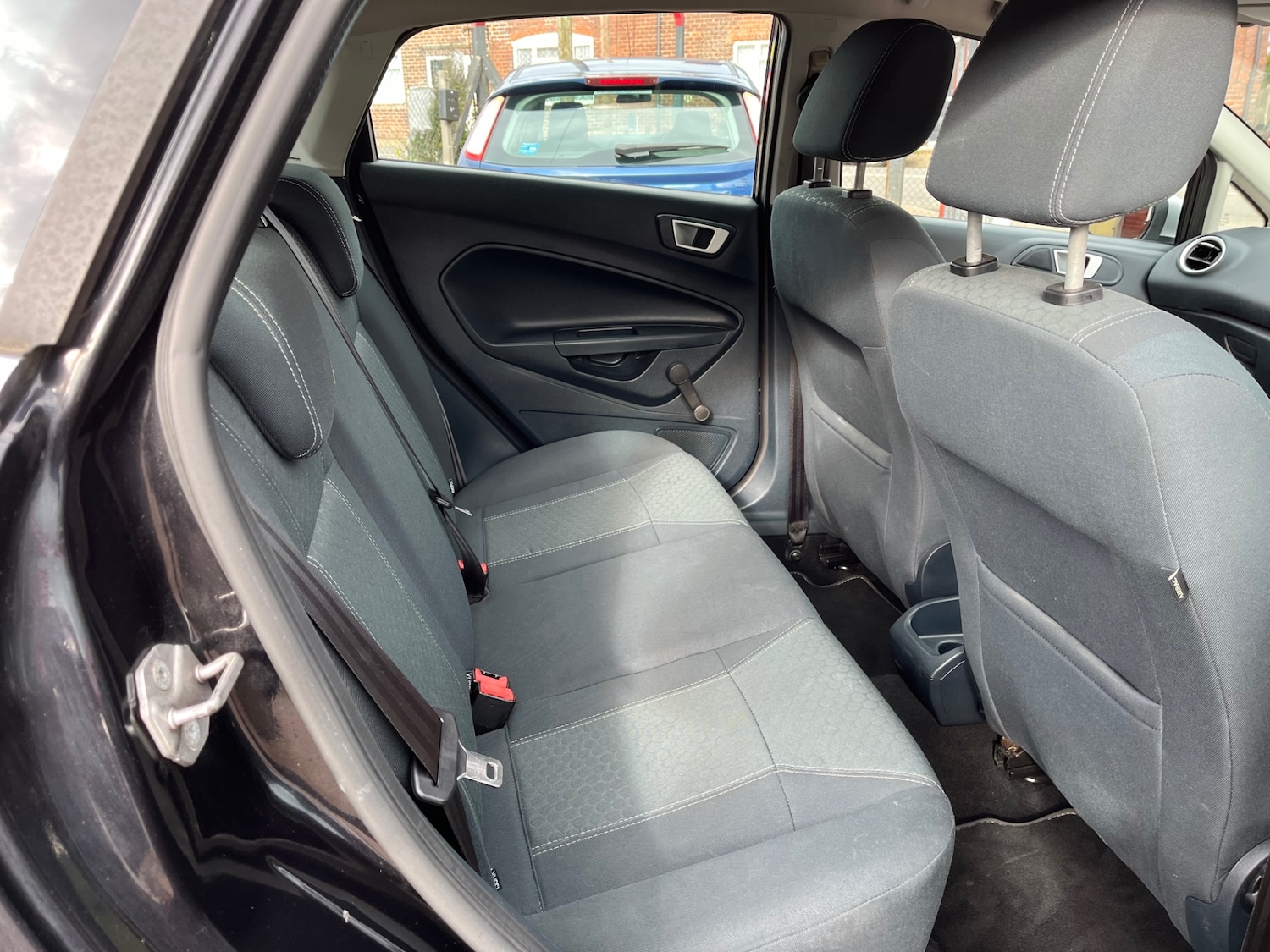 Used Ford Fiesta 2012 for sale - 76347099: Photo 8