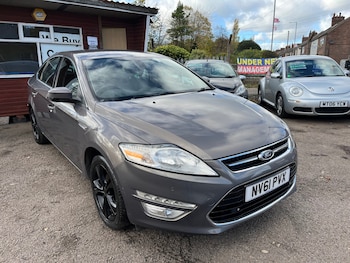 2012 (61) - 2.0 TDCi 140 Titanium 5dr Powershift