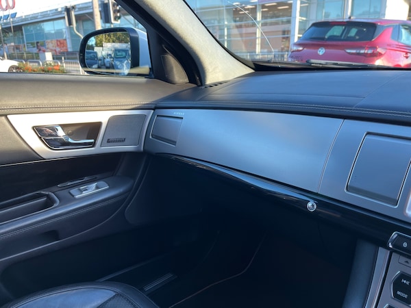 Used Jaguar XF 2014 for sale - 76187316: Photo 20