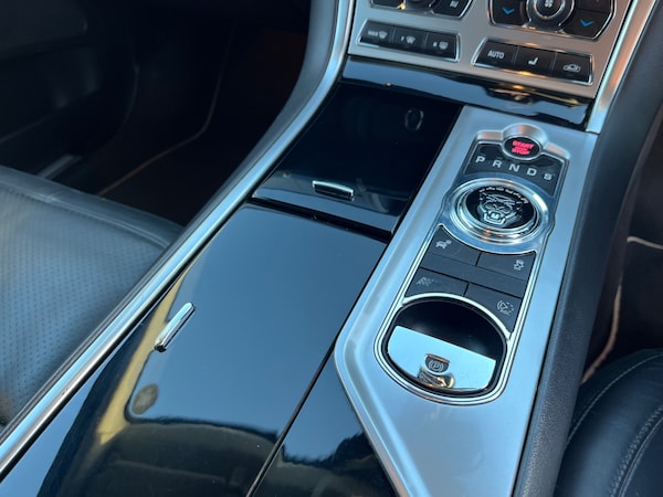 Used Jaguar XF 2014 for sale - 76187316: Photo 21