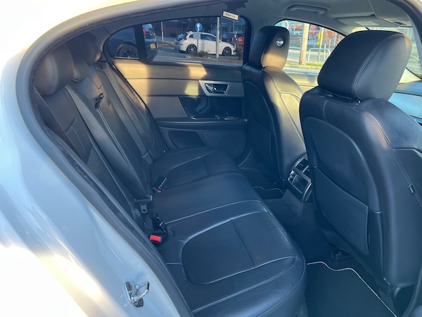 Used Jaguar XF 2014 for sale - 76187316: Photo 8