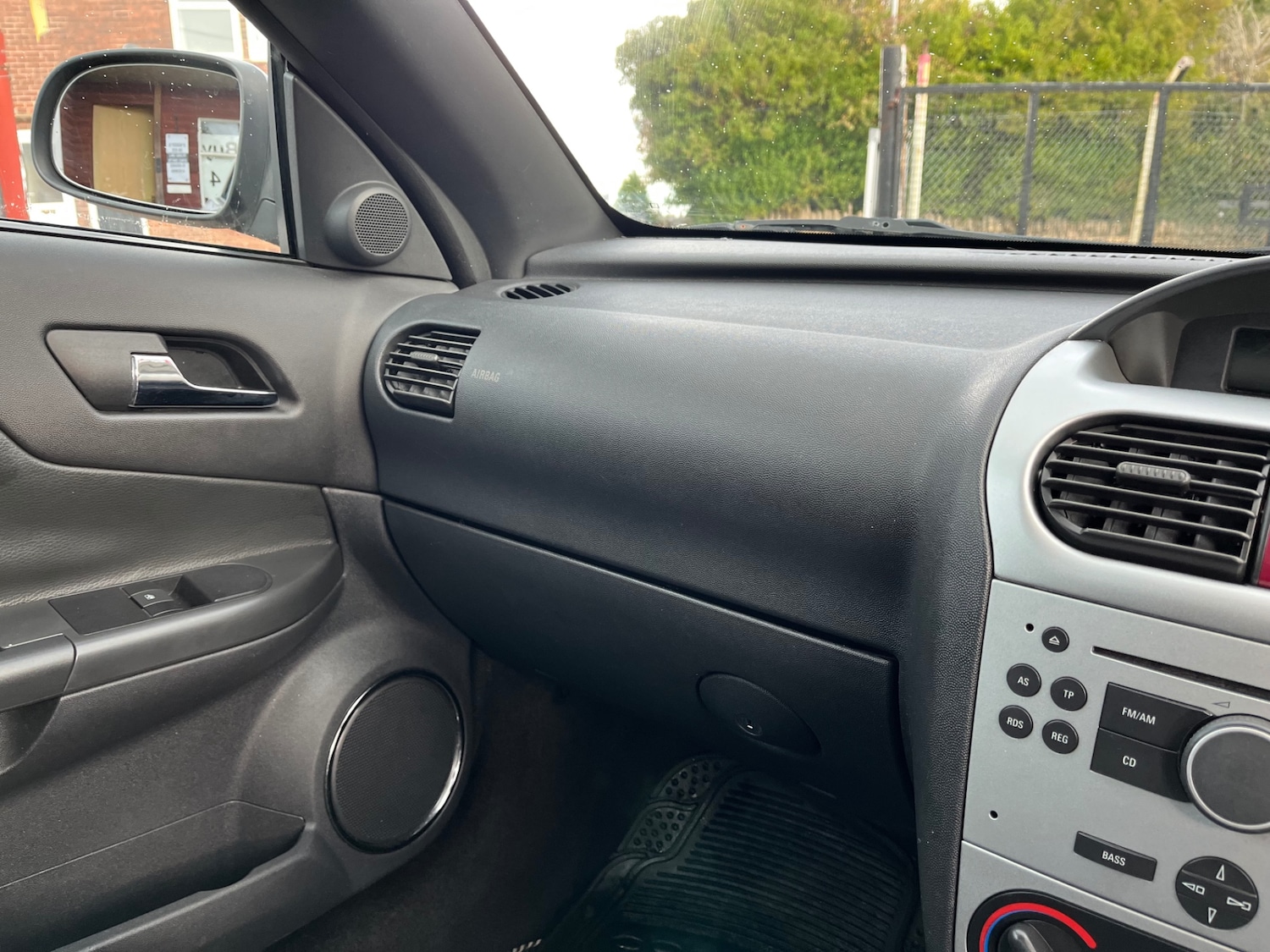 Used Vauxhall Tigra 2006 for sale - 76384971: Photo 13