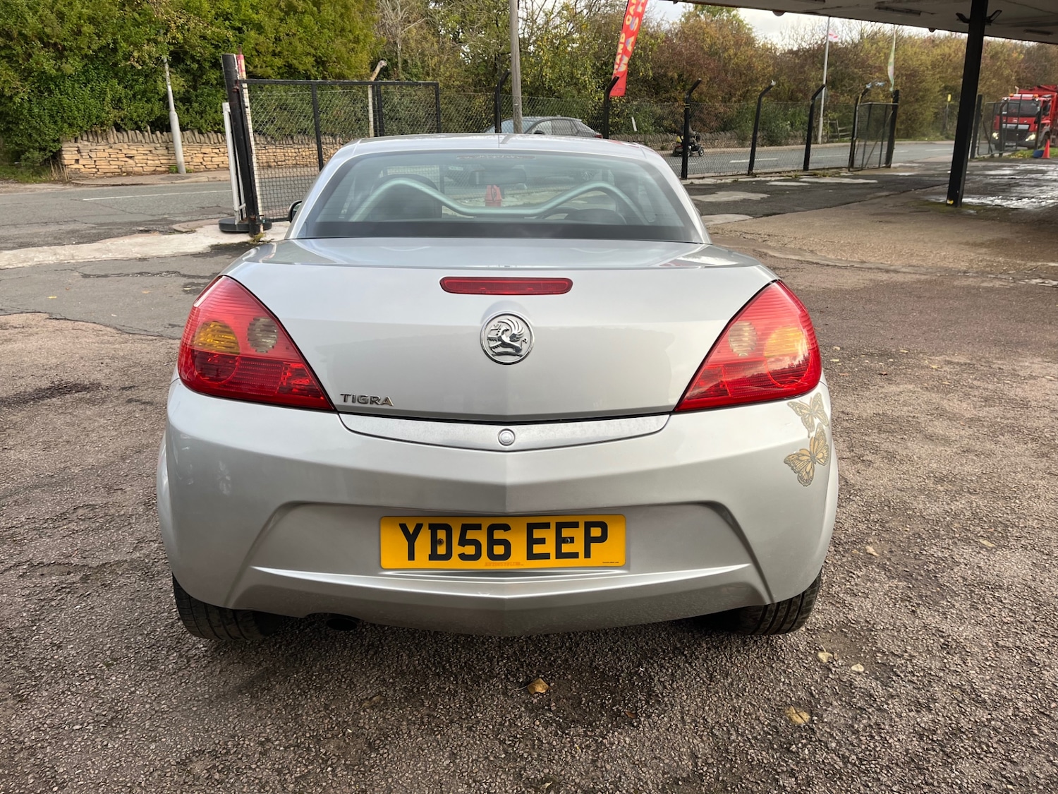 Used Vauxhall Tigra 2006 for sale - 76384971: Photo 5