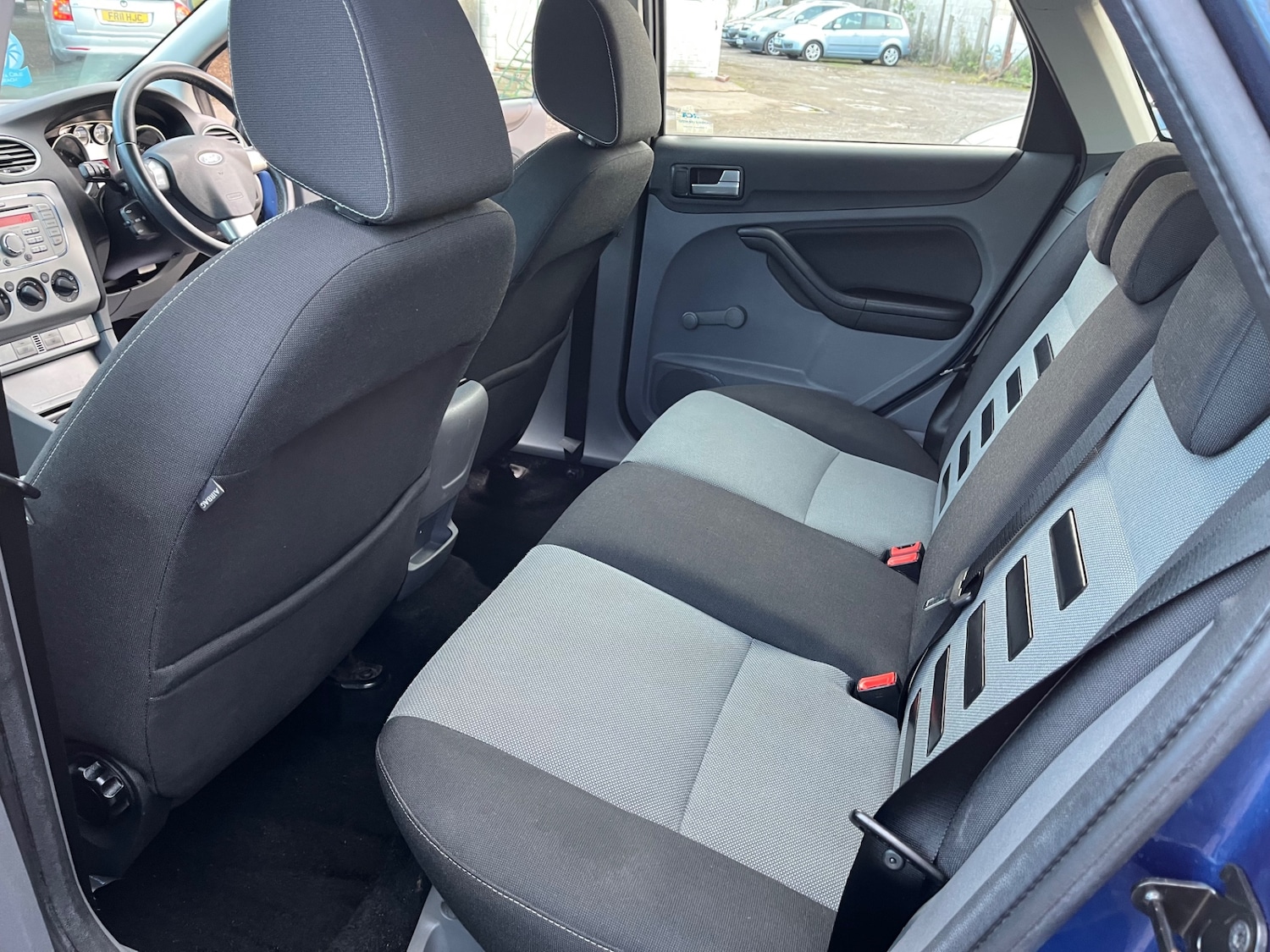 Used Ford Focus 2009 for sale - 76385158: Photo 10