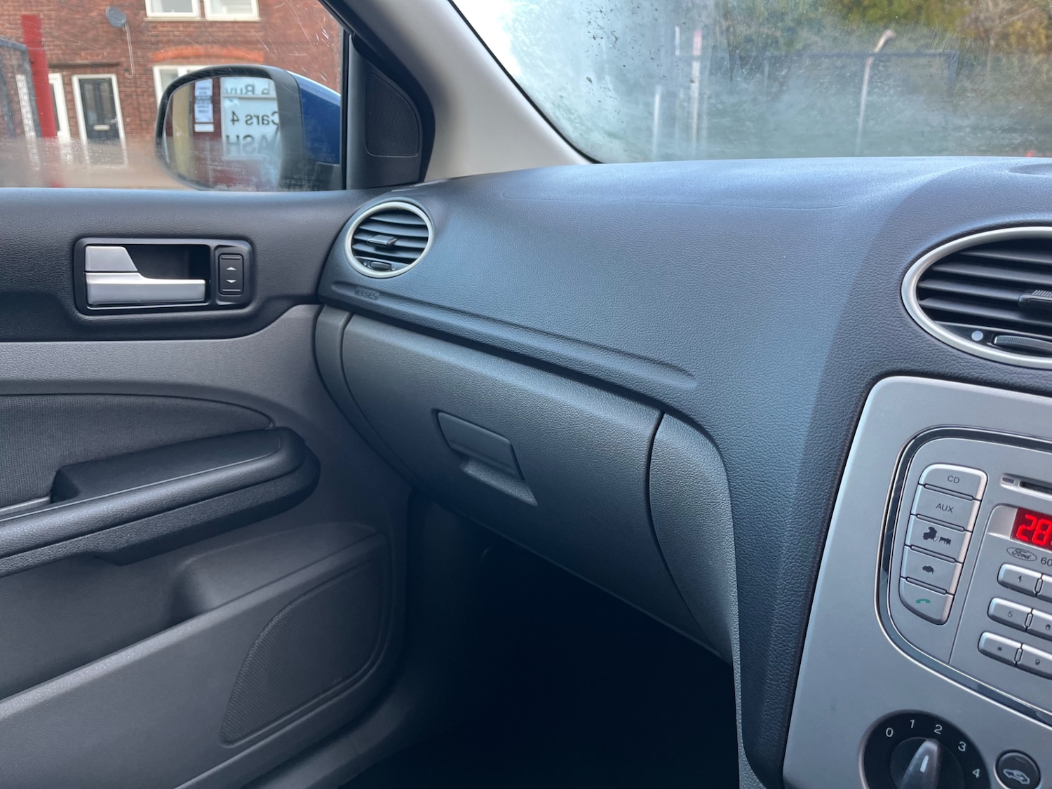 Used Ford Focus 2009 for sale - 76385158: Photo 18