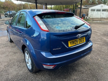 Used Ford Focus 2009 for sale - 76385158: Photo