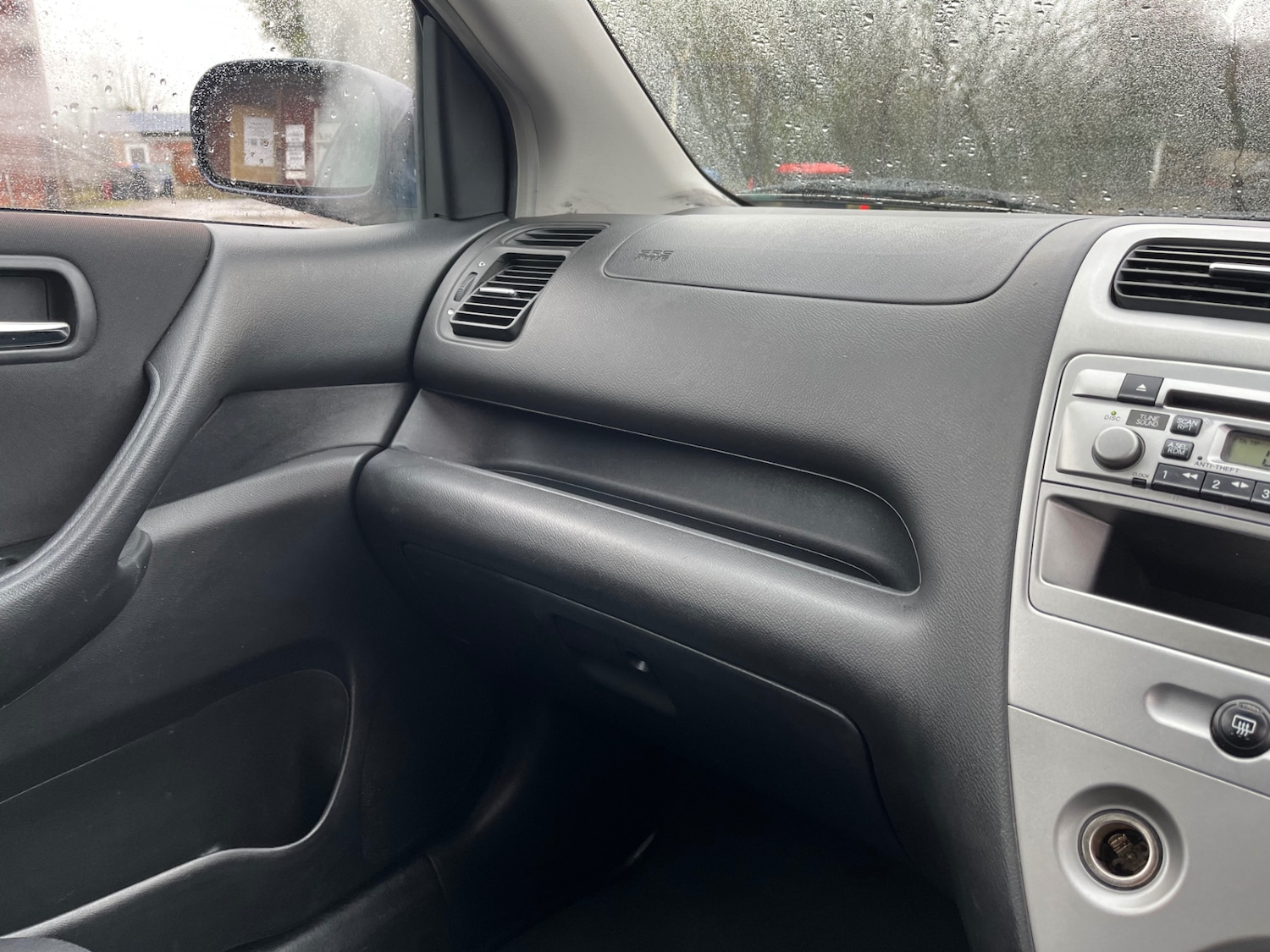 Used Honda Civic 2004 for sale - 77718345: Photo 17