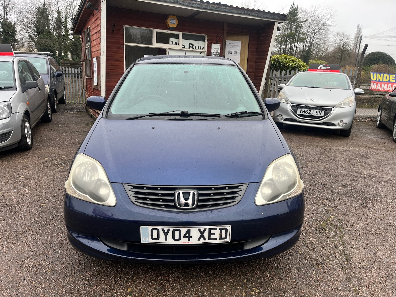 Used Honda Civic 2004 for sale - 77718345: Photo 2