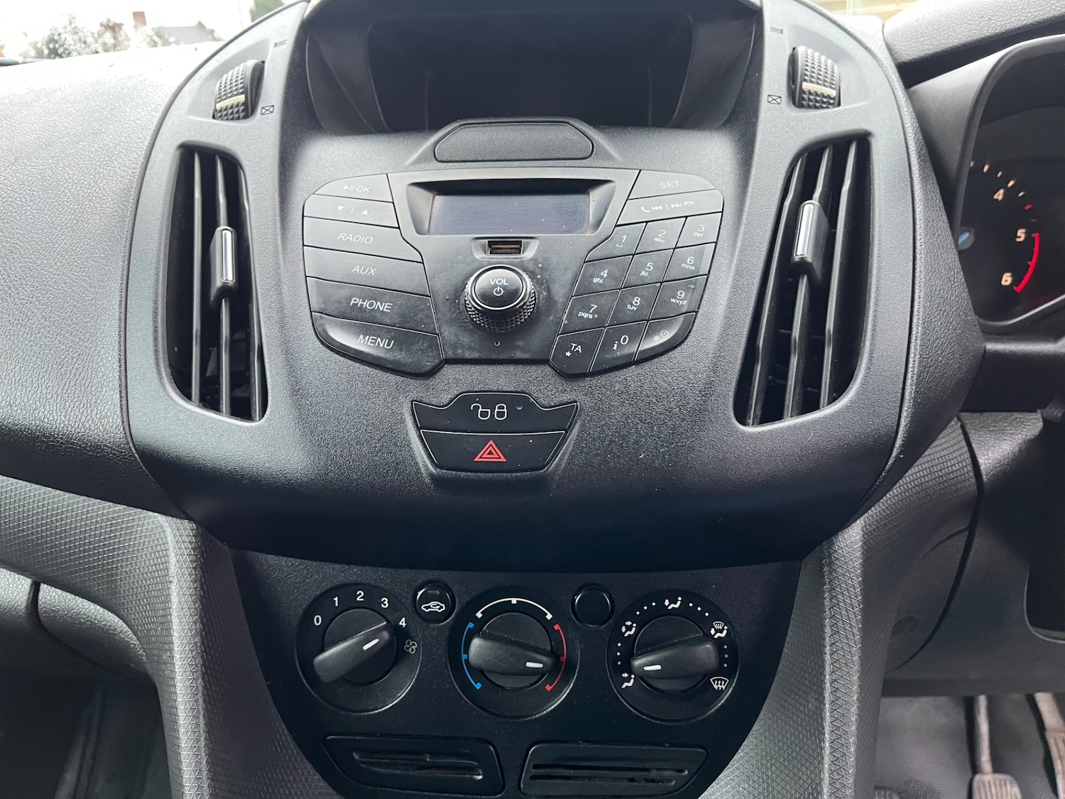 Used Ford Transit Connect 2015 for sale - 77536246: Photo 15