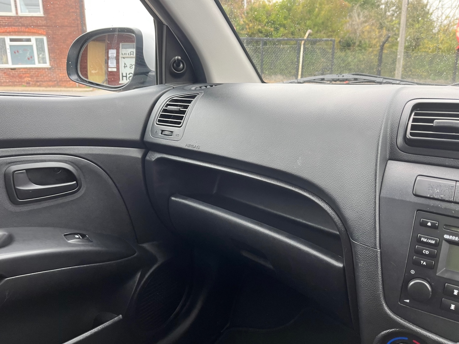 Used Kia Picanto 2011 for sale - 76418543: Photo 16