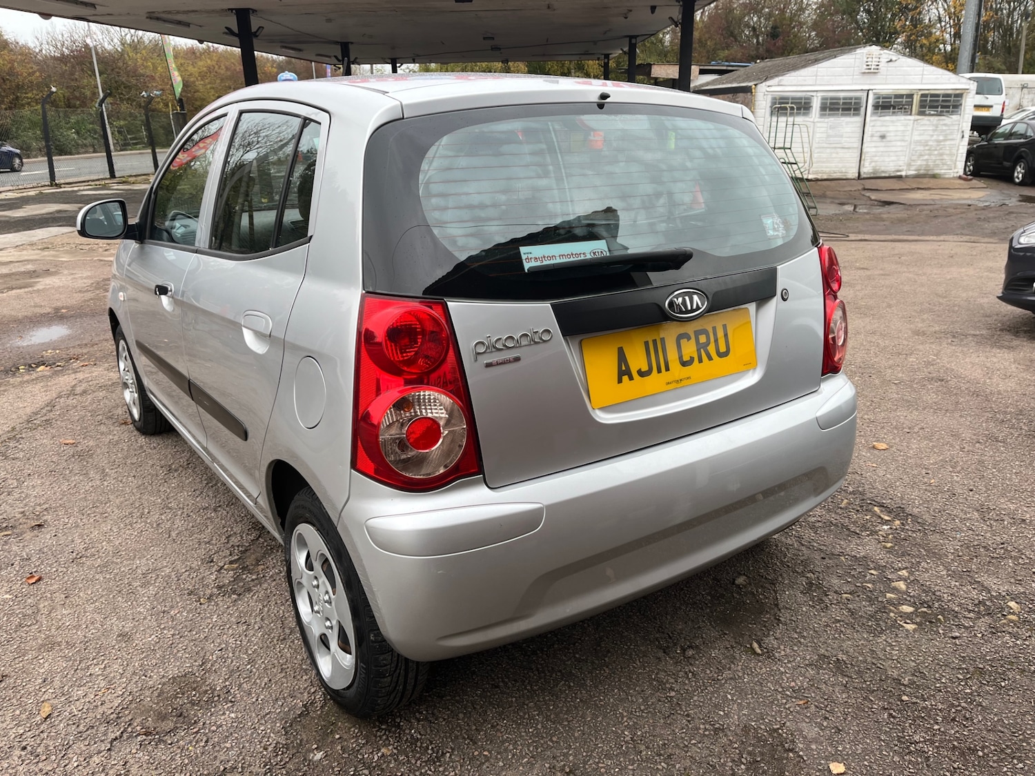 Used Kia Picanto 2011 for sale - 76418543: Photo 4