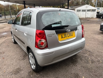 Used Kia Picanto 2011 for sale - 76418543: Photo