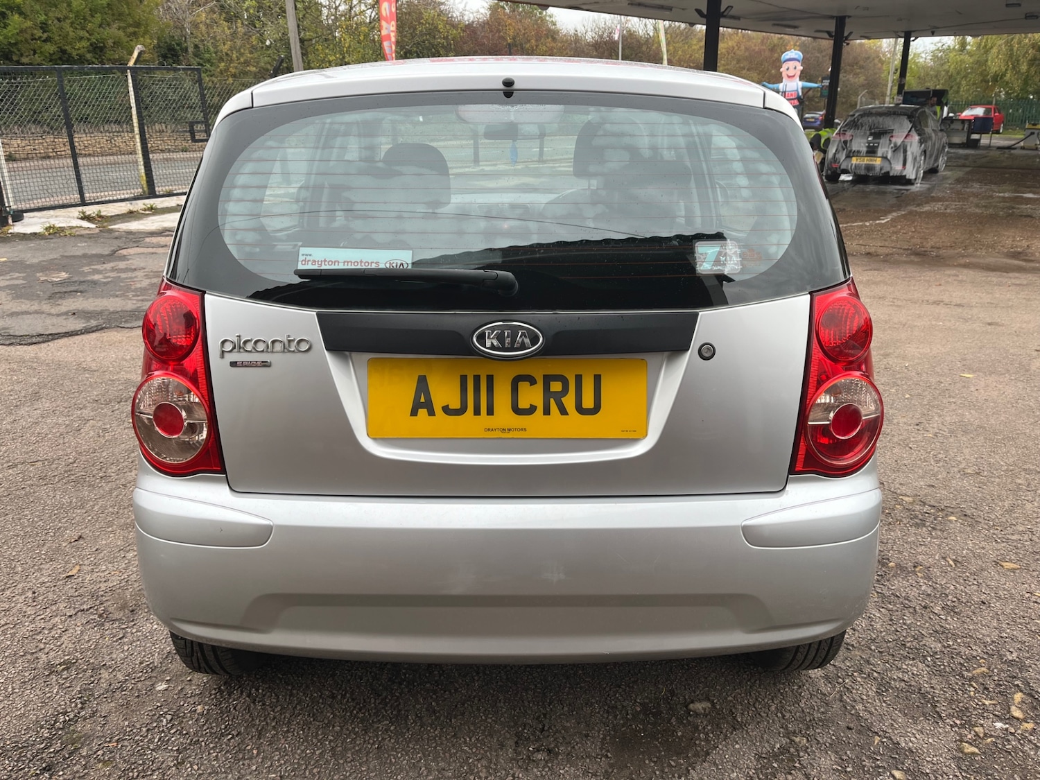 Used Kia Picanto 2011 for sale - 76418543: Photo 5