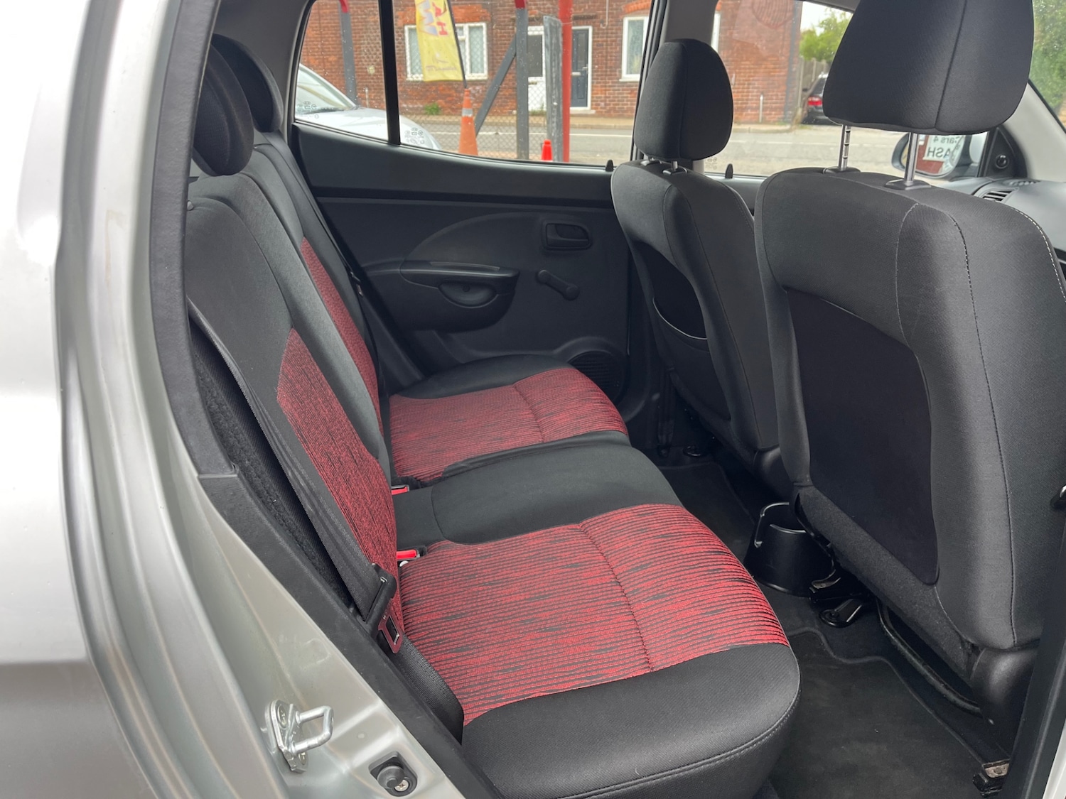 Used Kia Picanto 2011 for sale - 76418543: Photo 8