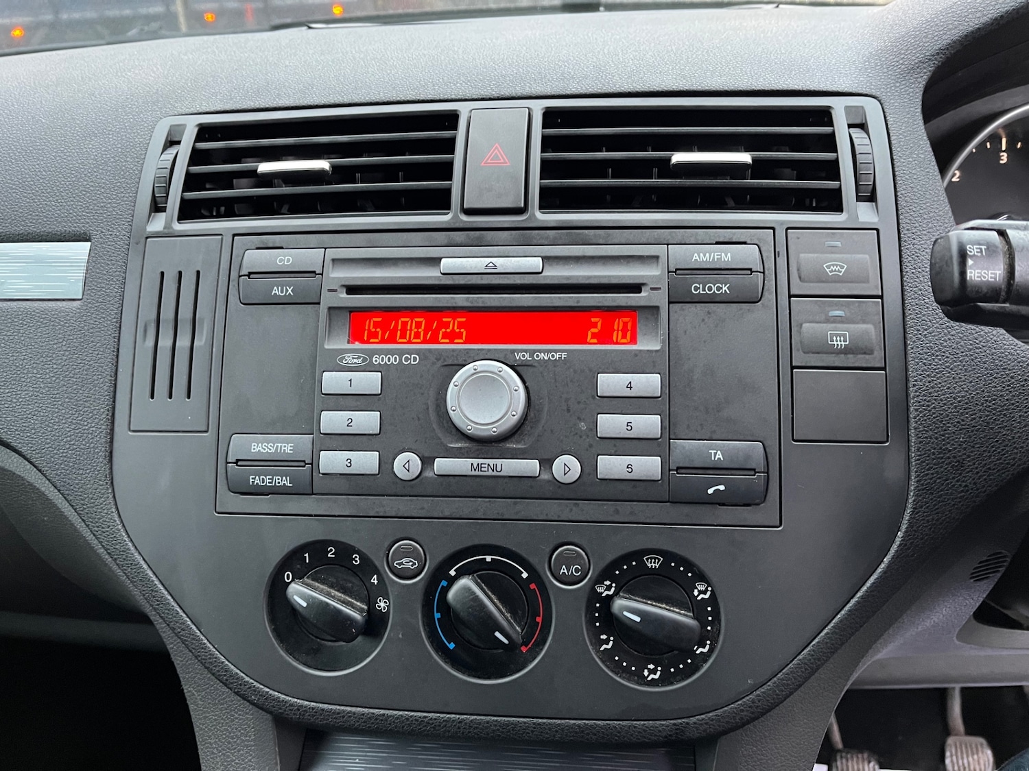 Used Ford C-Max 2008 for sale - 77037070: Photo 17