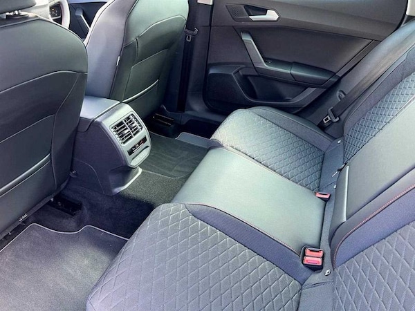 Used SEAT Leon 2024 for sale - 75385744: Photo 8