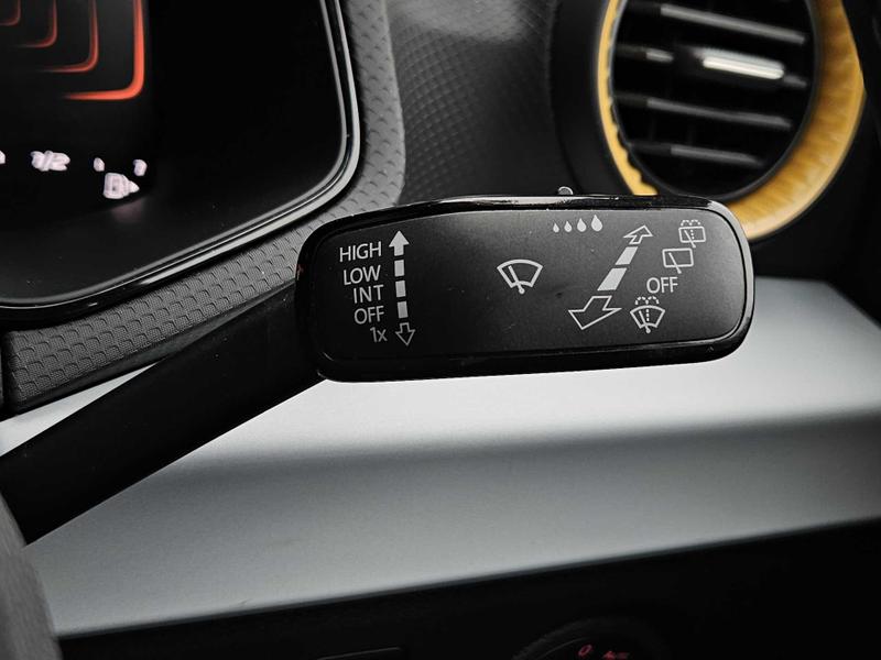 Used SEAT Arona 2023 for sale - 76738948: Photo 32