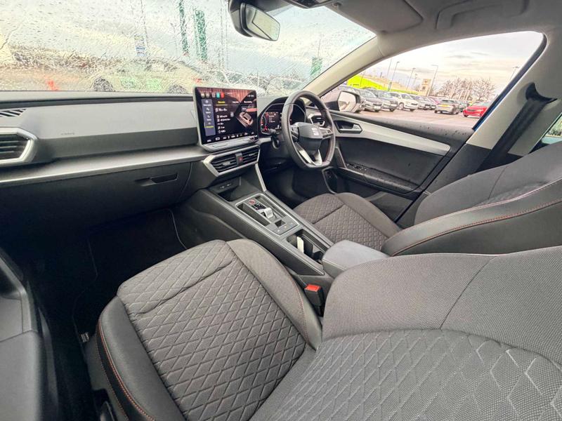 Used SEAT Leon 2025 for sale - 77975898: Photo 2