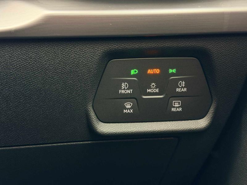 Used SEAT Leon 2025 for sale - 77975898: Photo 34