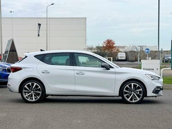 Used SEAT Leon 2025 for sale - 76452858: Photo