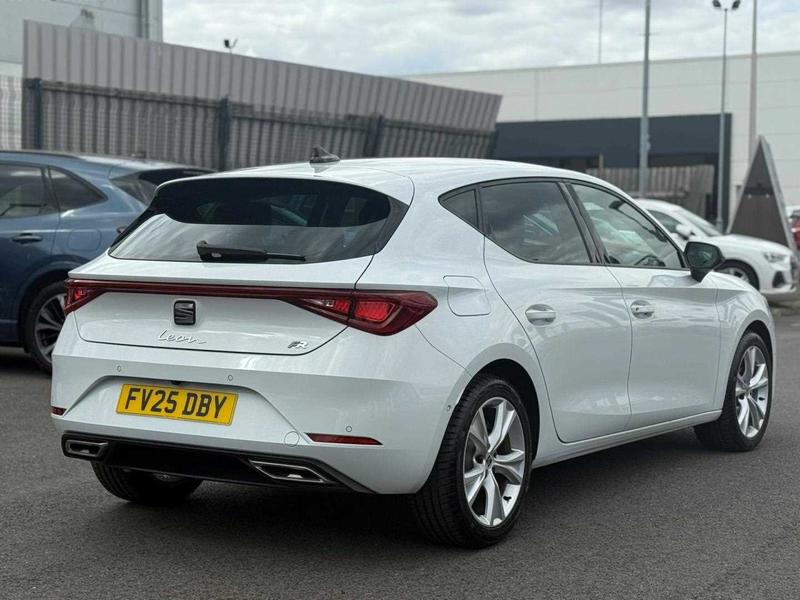Used SEAT Leon 2025 for sale - 76384976: Photo 3