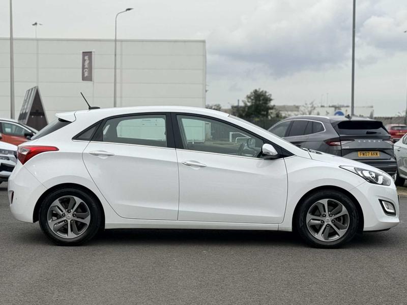Used Hyundai i30 2016 for sale - 76184551: Photo 3