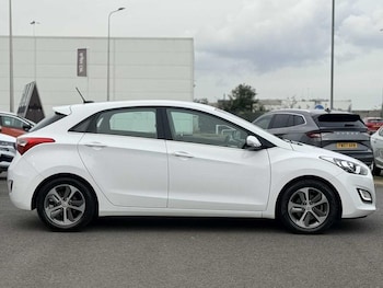 Used Hyundai i30 2016 for sale - 76184551: Photo 3