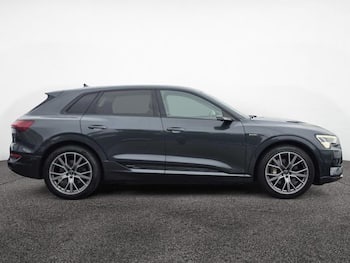 Used Audi e-tron 2020 for sale - 79653343: Photo