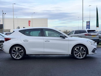 Used SEAT Leon 2025 for sale - 77878343: Photo