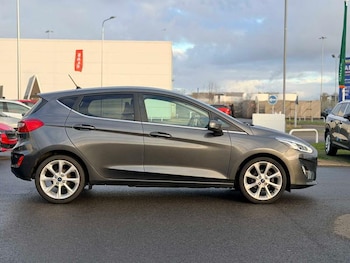Used Ford Fiesta 2018 for sale - 77055881: Photo