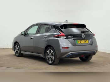 Used Nissan Leaf 2021 for sale - 76144197: Photo 2