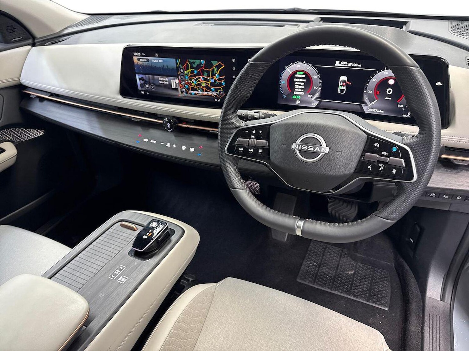 Used Nissan ARIYA 2022 for sale - 77629349: Photo 15