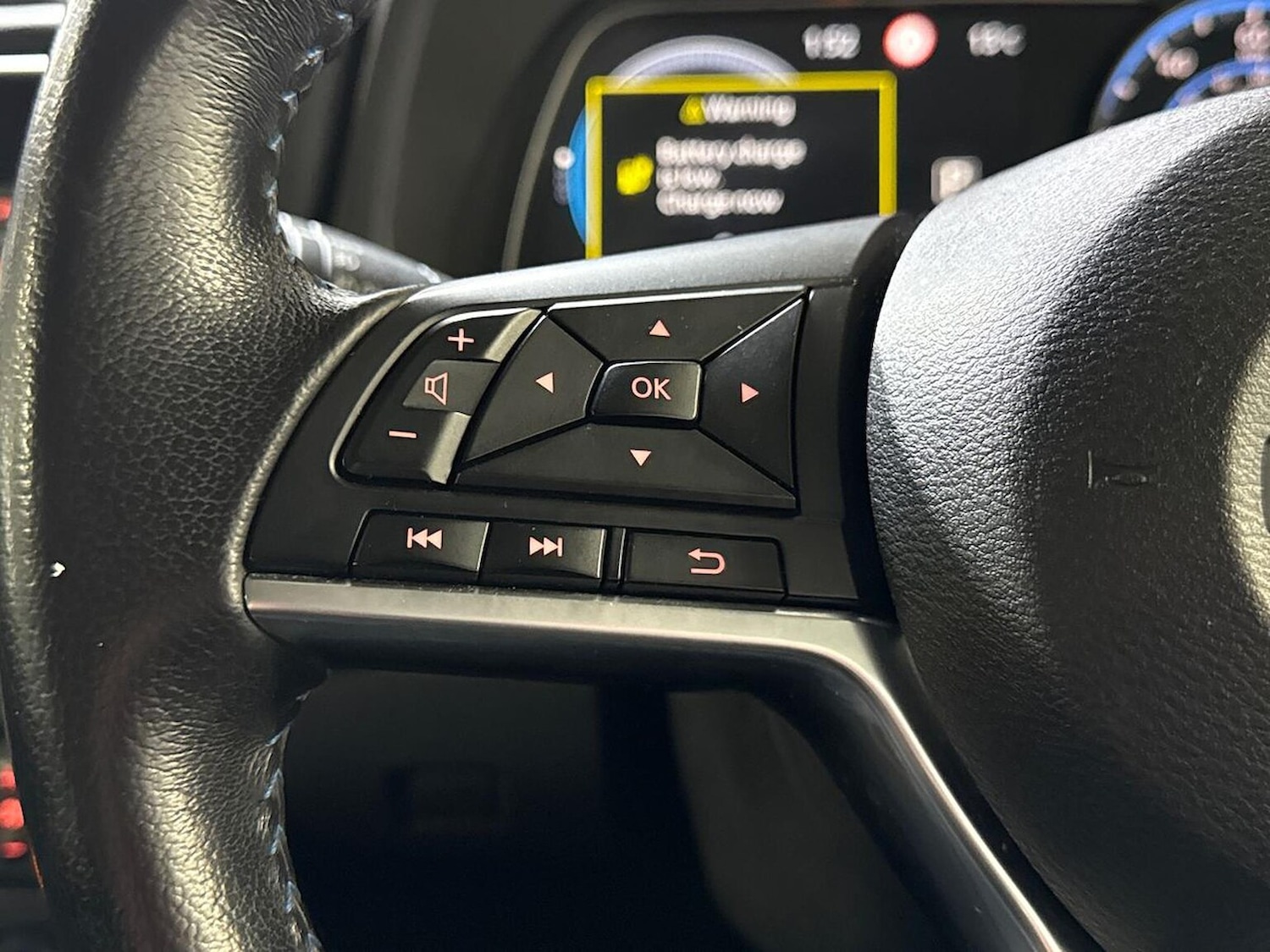 Used Nissan Leaf 2020 for sale - 76963523: Photo 24