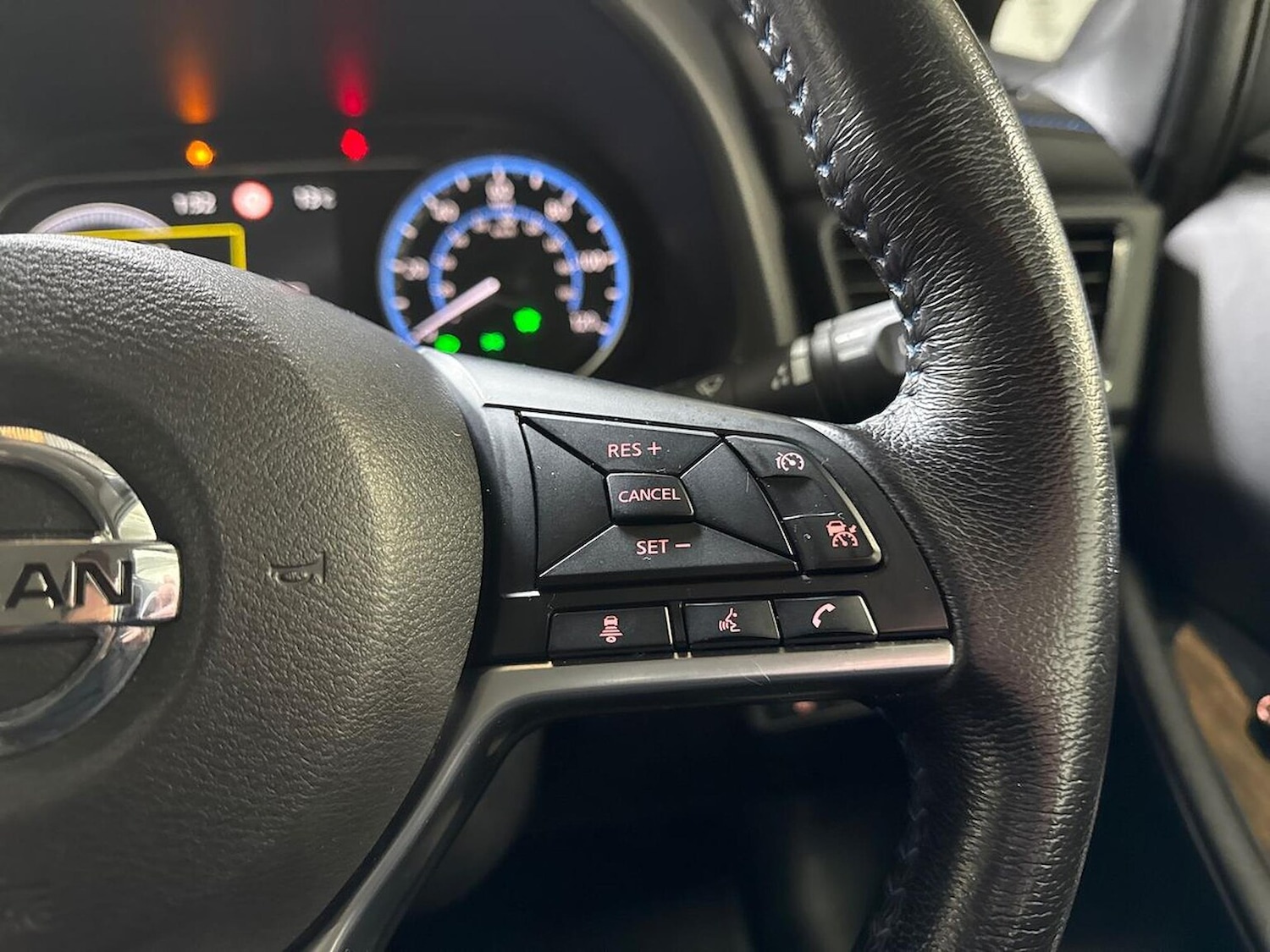 Used Nissan Leaf 2020 for sale - 76963523: Photo 25