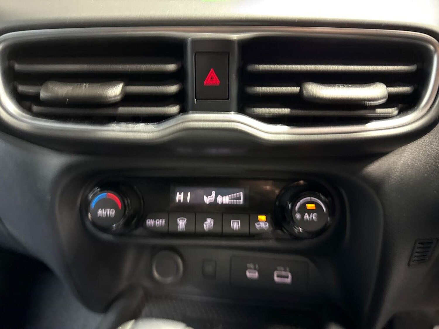 Used Nissan Juke 2024 for sale - 75484852: Photo 22