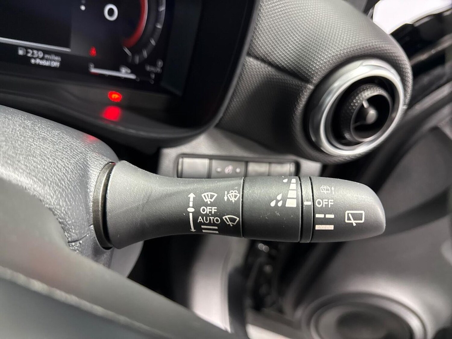 Used Nissan Juke 2024 for sale - 75484852: Photo 27