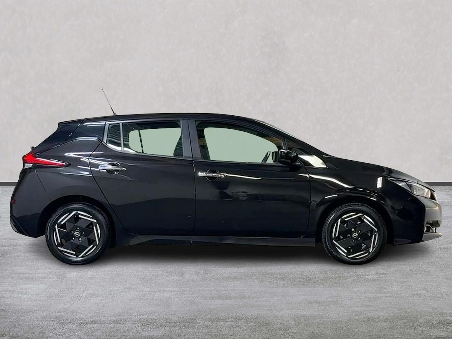 Used Nissan Leaf 2022 for sale - 77488445: Photo 3