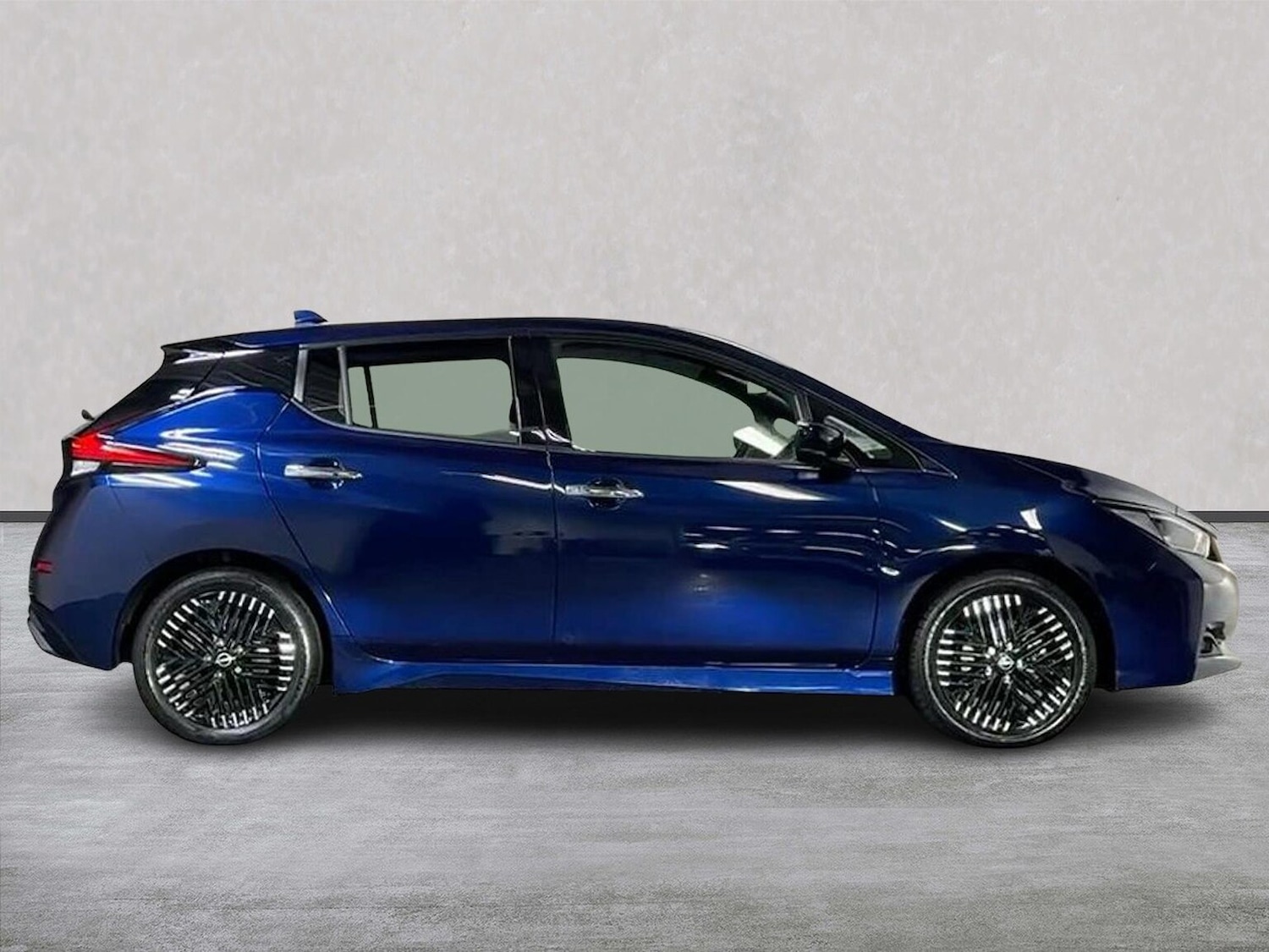 Used Nissan Leaf 2022 for sale - 76884963: Photo 3