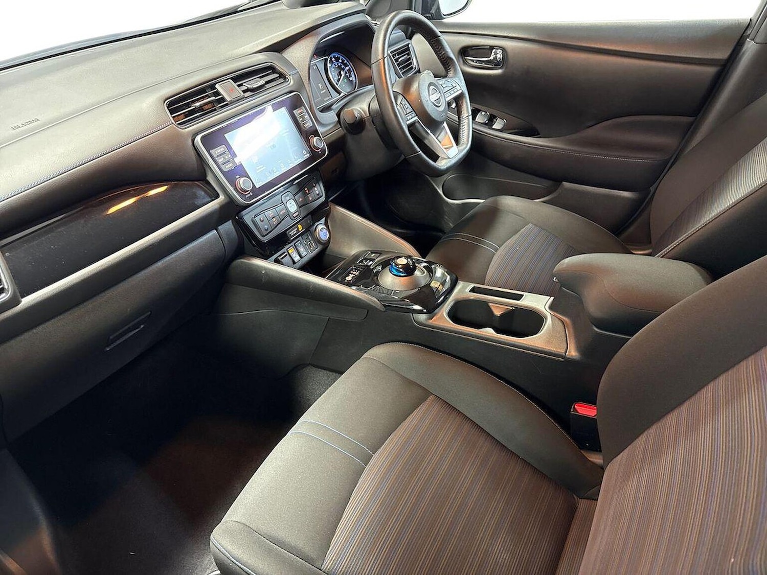 Used Nissan Leaf 2024 for sale - 76735537: Photo 7