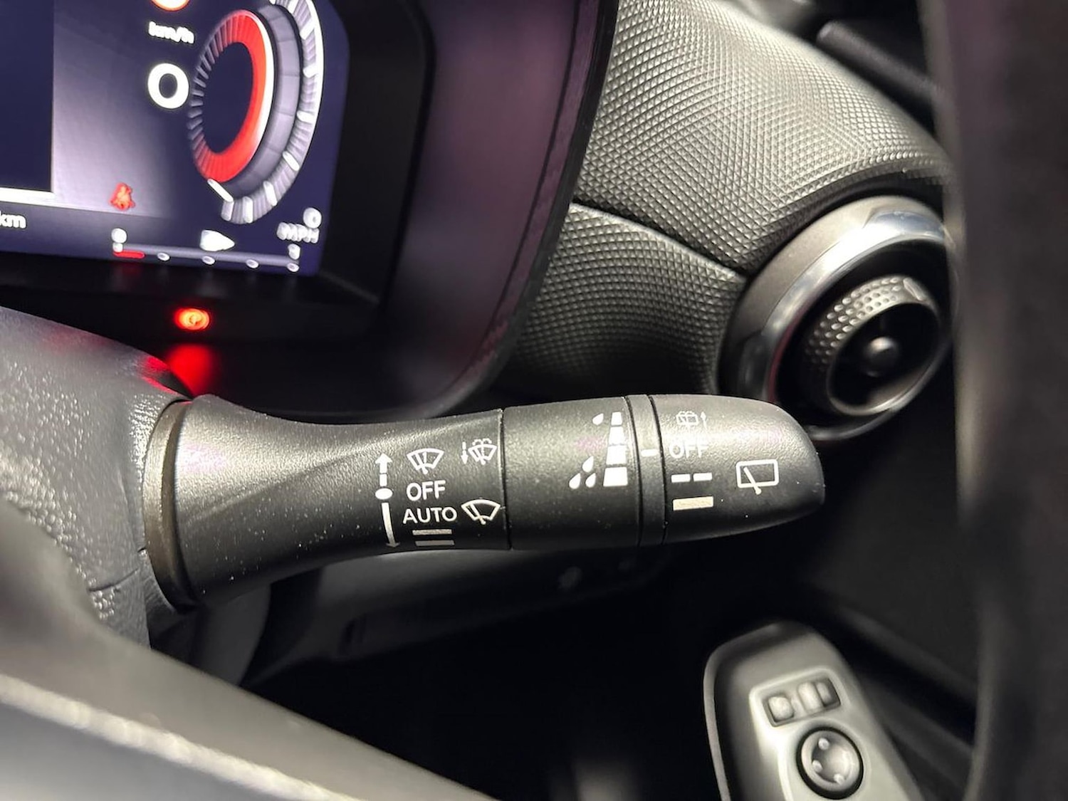 Used Nissan Juke 2024 for sale - 76082455: Photo 27