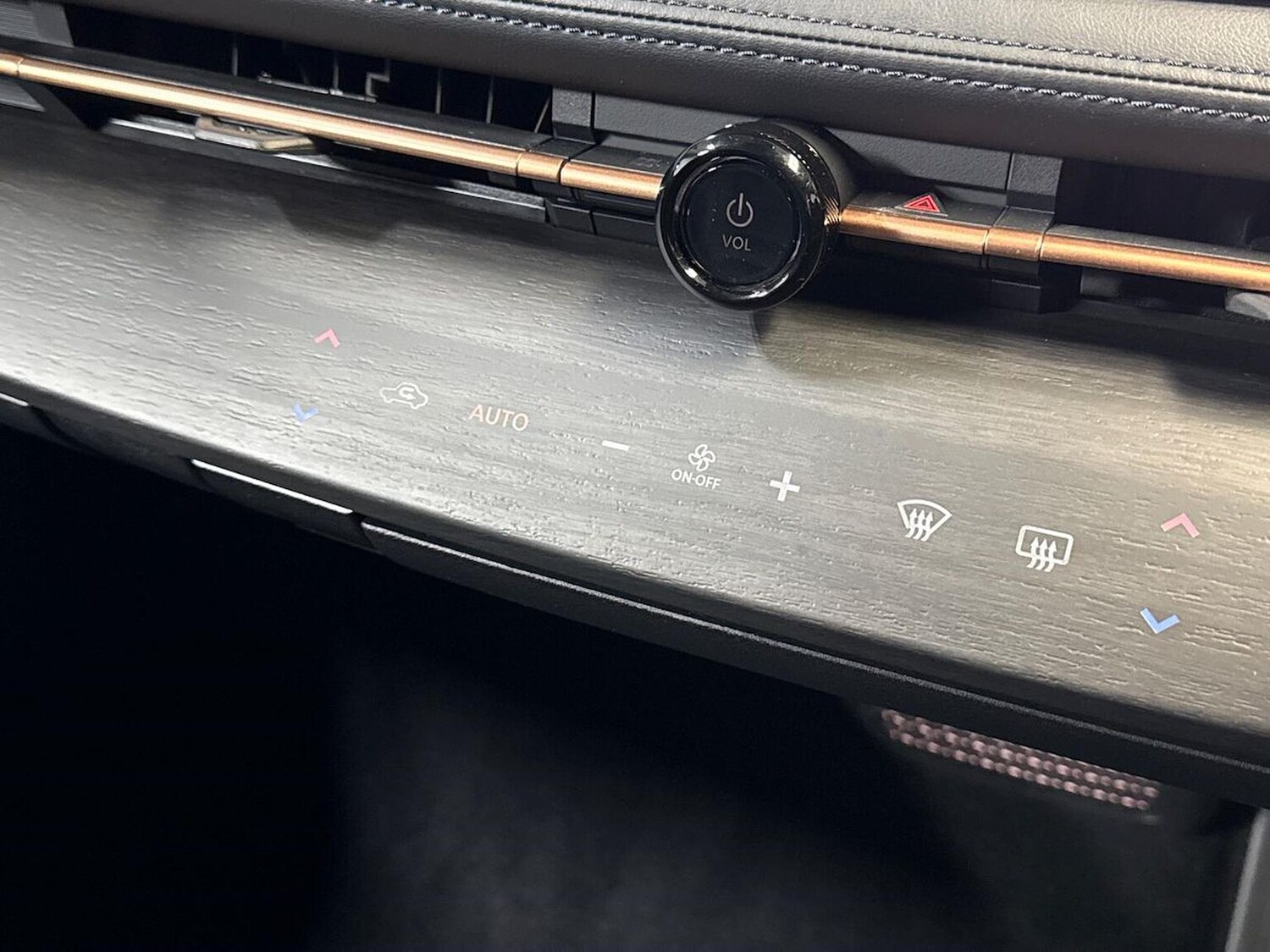 Used Nissan ARIYA 2023 for sale - 77488408: Photo 12