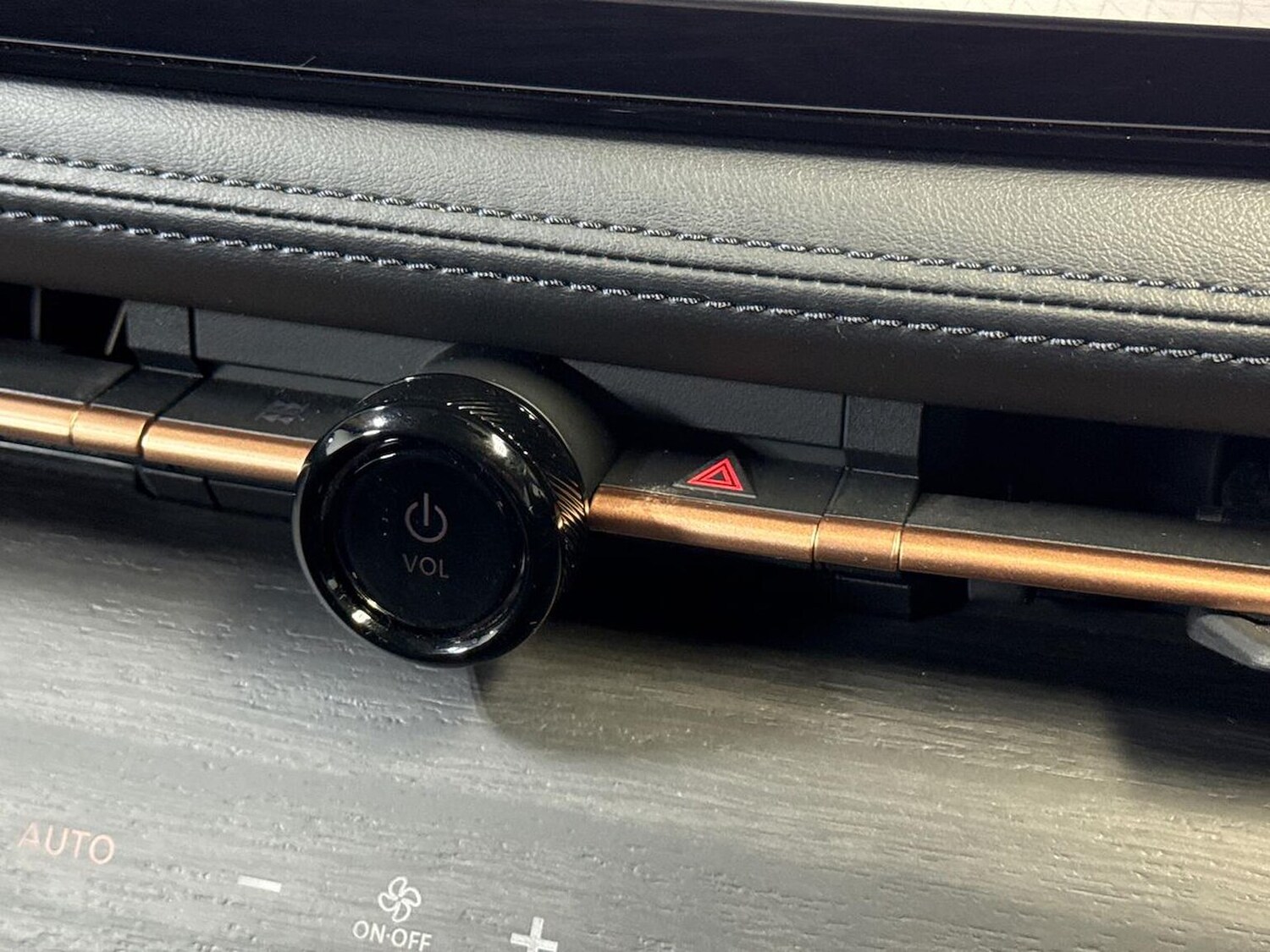 Used Nissan ARIYA 2023 for sale - 77488408: Photo 22