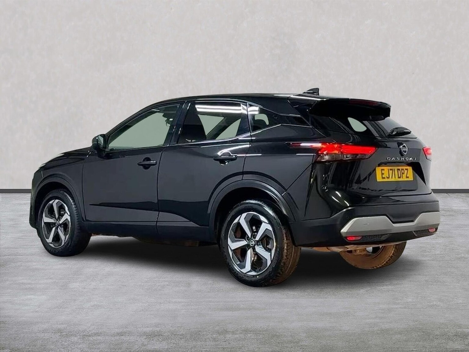 Used Nissan Qashqai 2021 for sale - 76725882: Photo 2